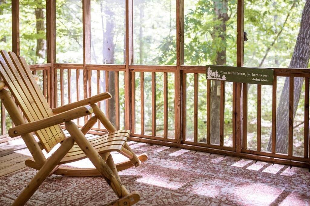 Pet Friendly Luxury Cabin Near Helen With Fire Pit Кливленд Экстерьер фото